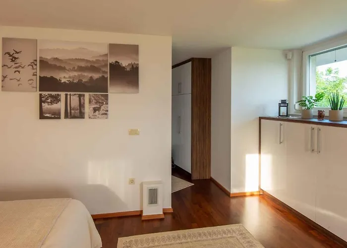 Vikendica In - Kranjska Krain 45723 *